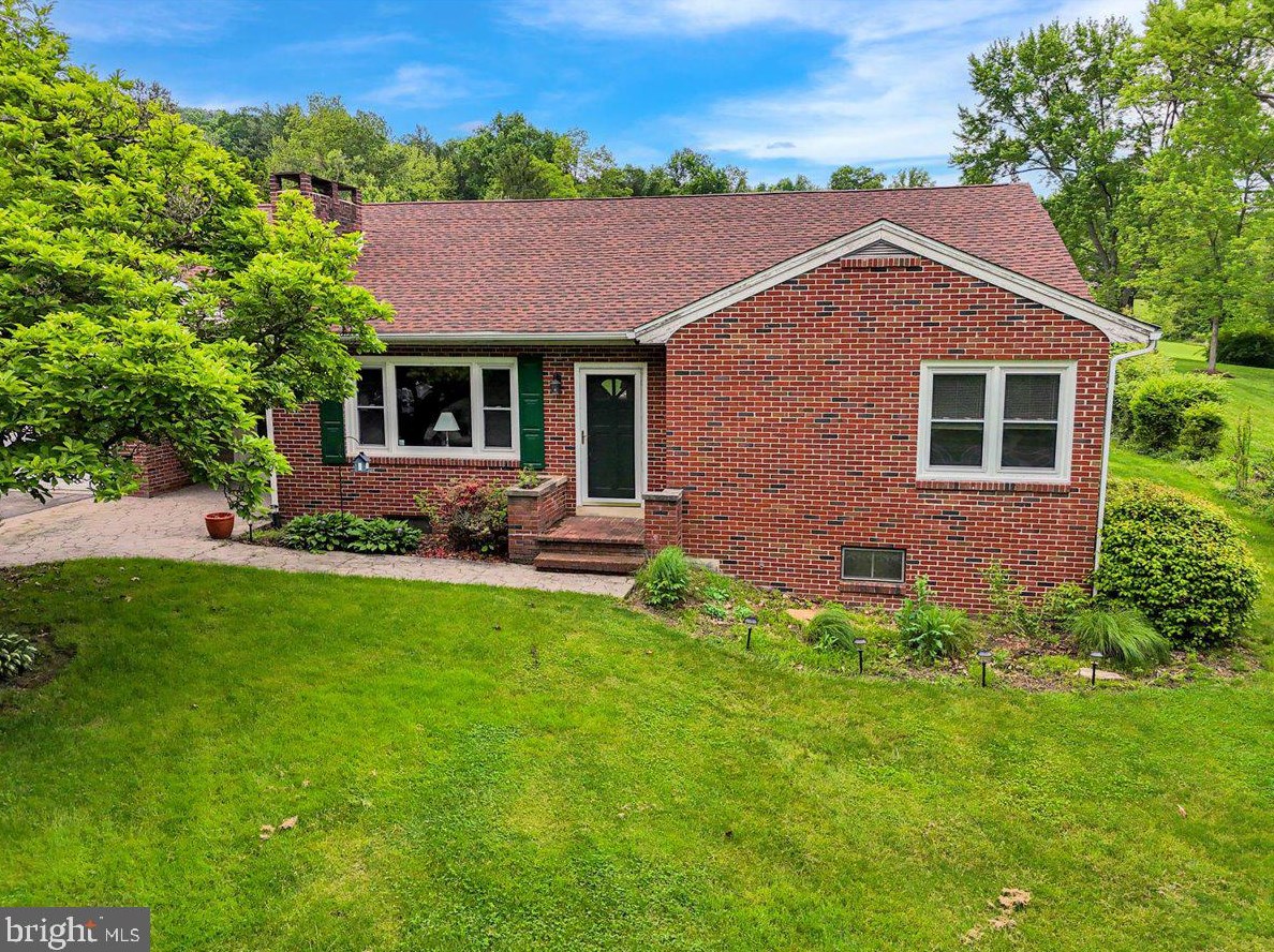 5160 Oley Turnpike Rd, Reading, PA 19606