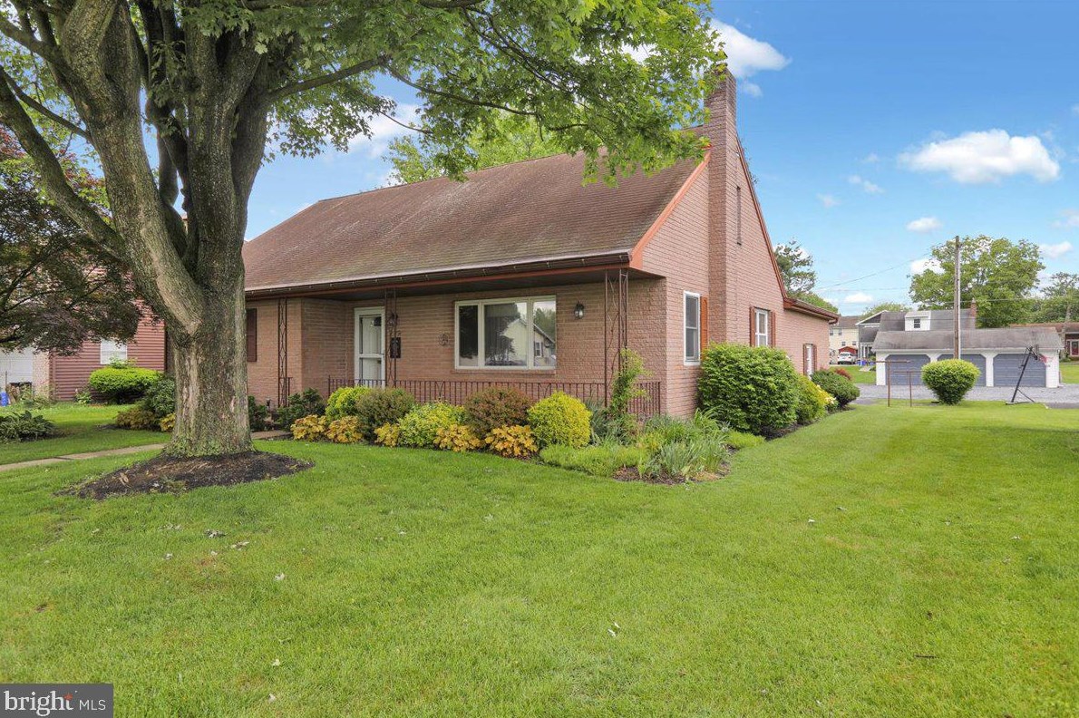 229 Elwyn Ave, Reading, PA 19608-1313