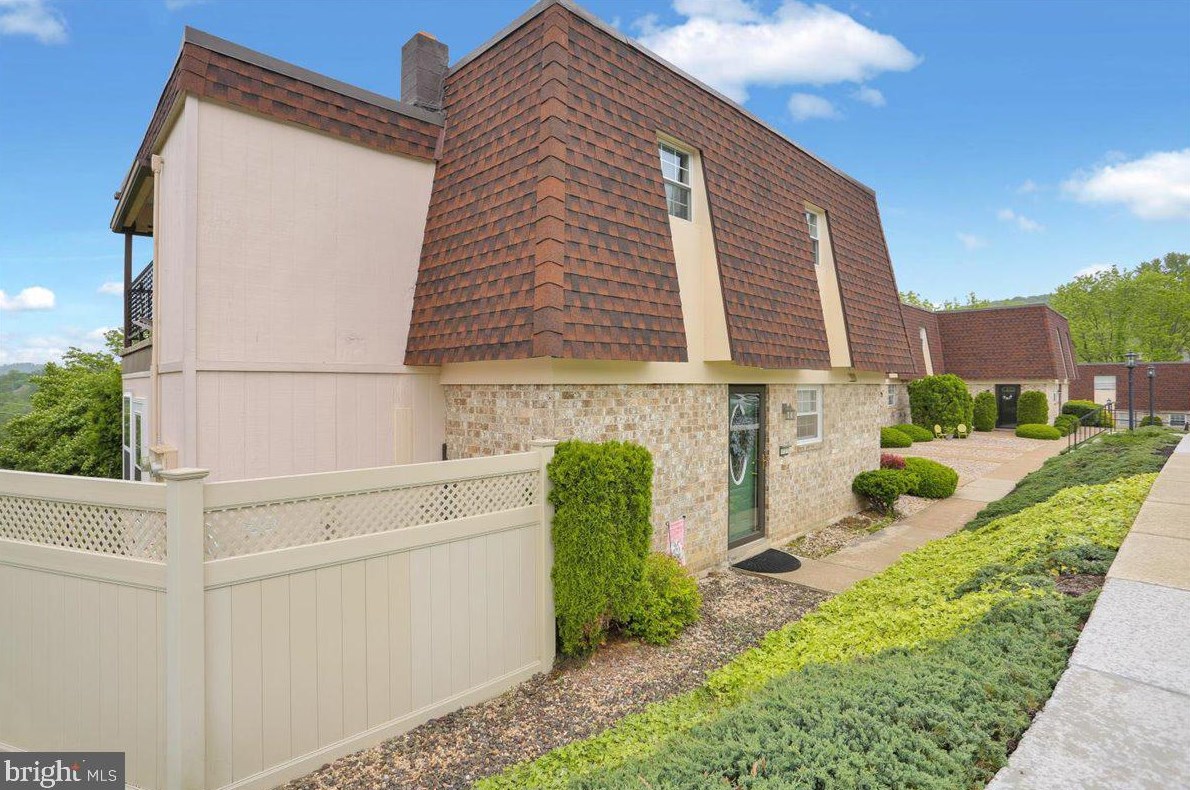 1-C Alpine Ct, Reading PA  exterior