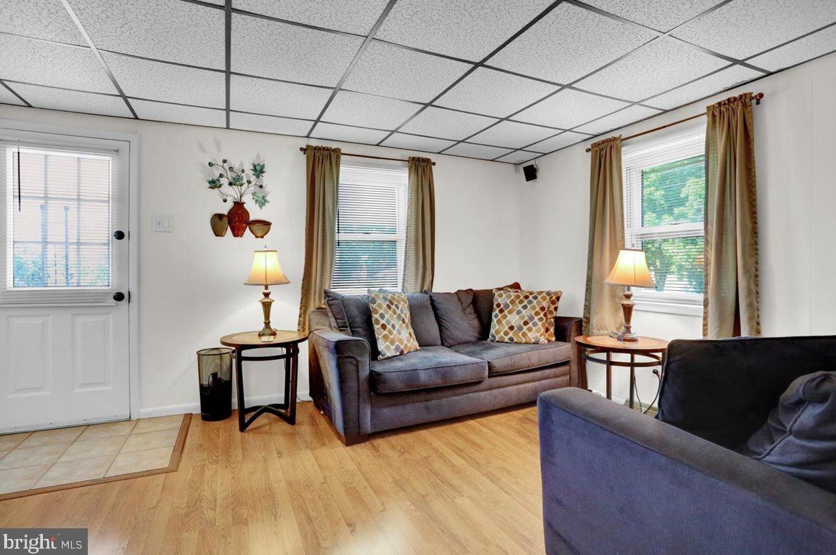 3811 Oak St, Spring Valley, PA 19560