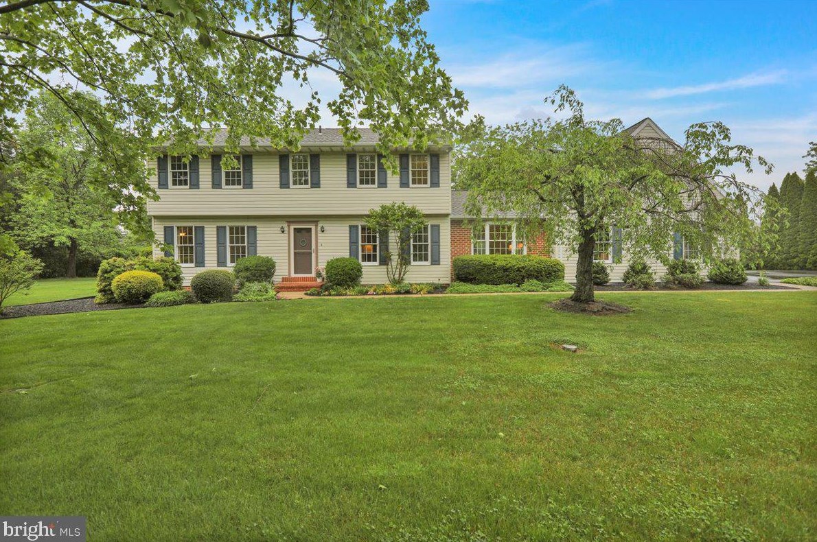 5 Twin Oak Dr, Dauberville, PA 19533