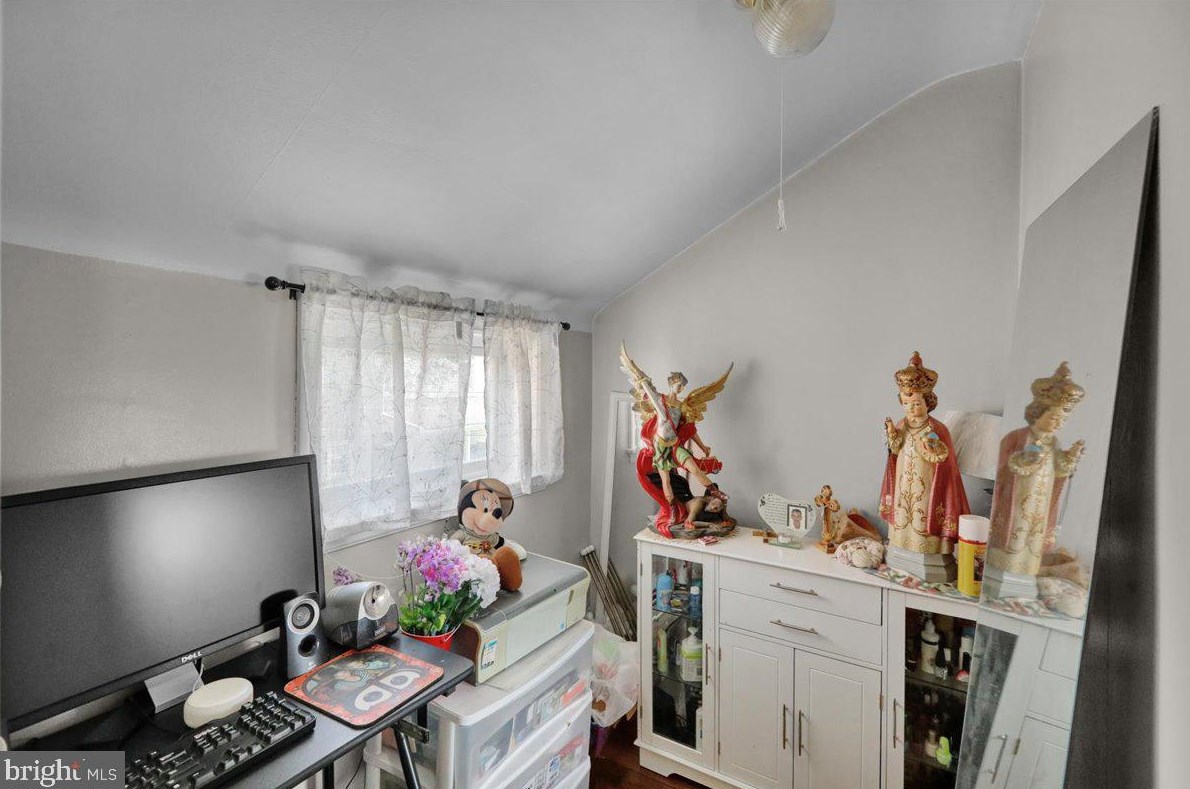 1202 Wyomissing Blvd, Reading PA  19611-1748 exterior