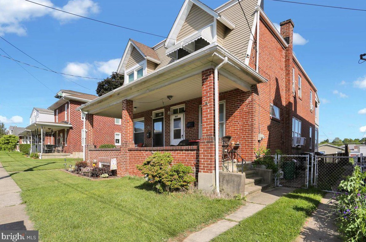 1027 Fern Ave, Reading, PA 19607