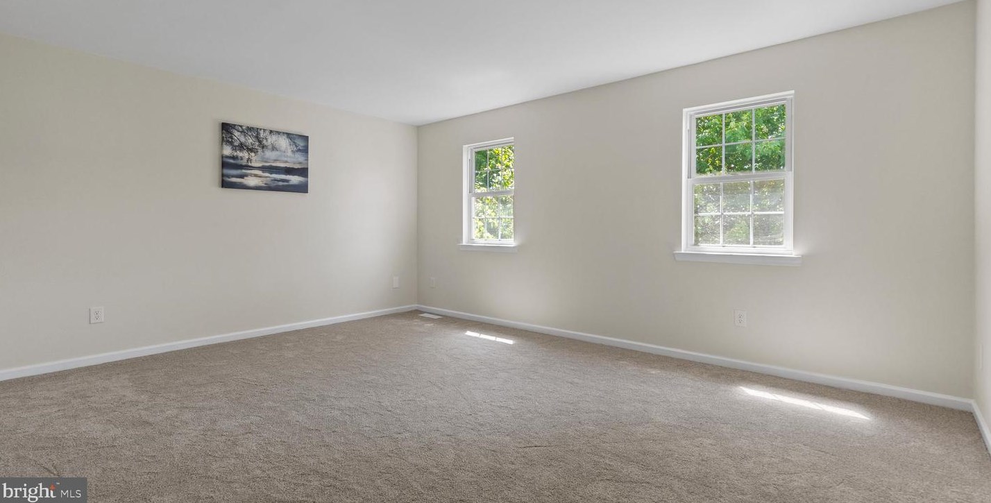 305 Penns Ln, Douglassville PA  19518-8702 exterior