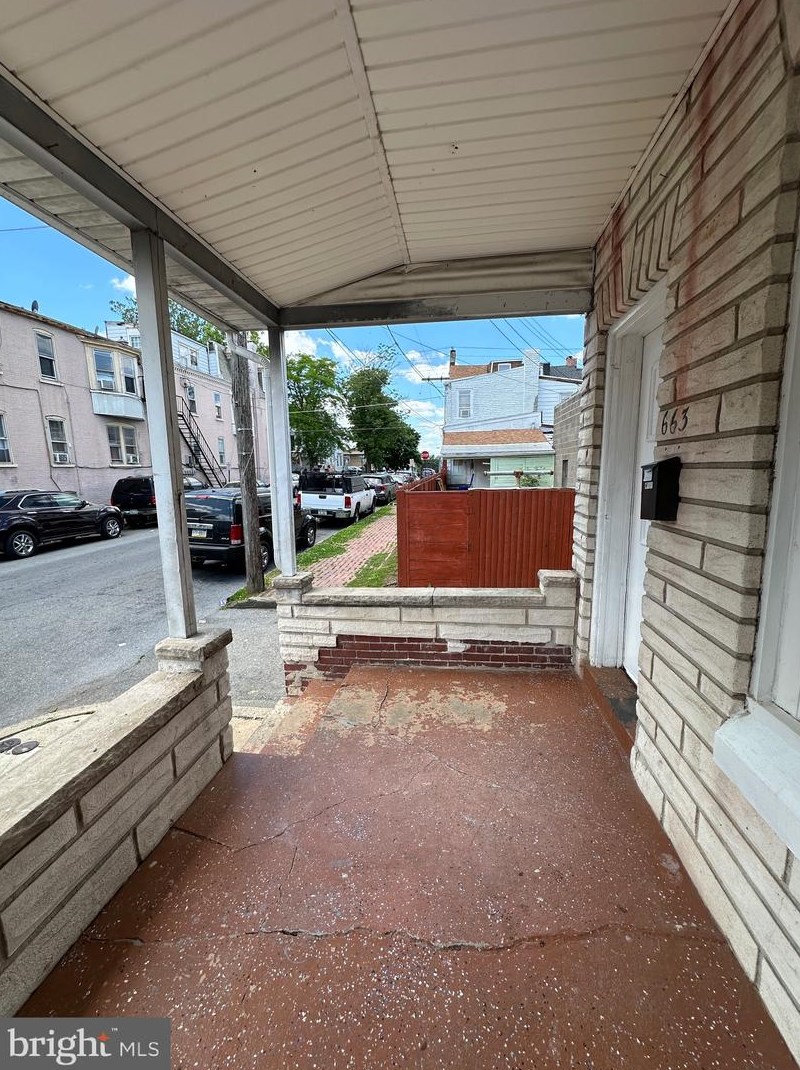 663 Gordon St, Reading PA 19601-2635 exterior