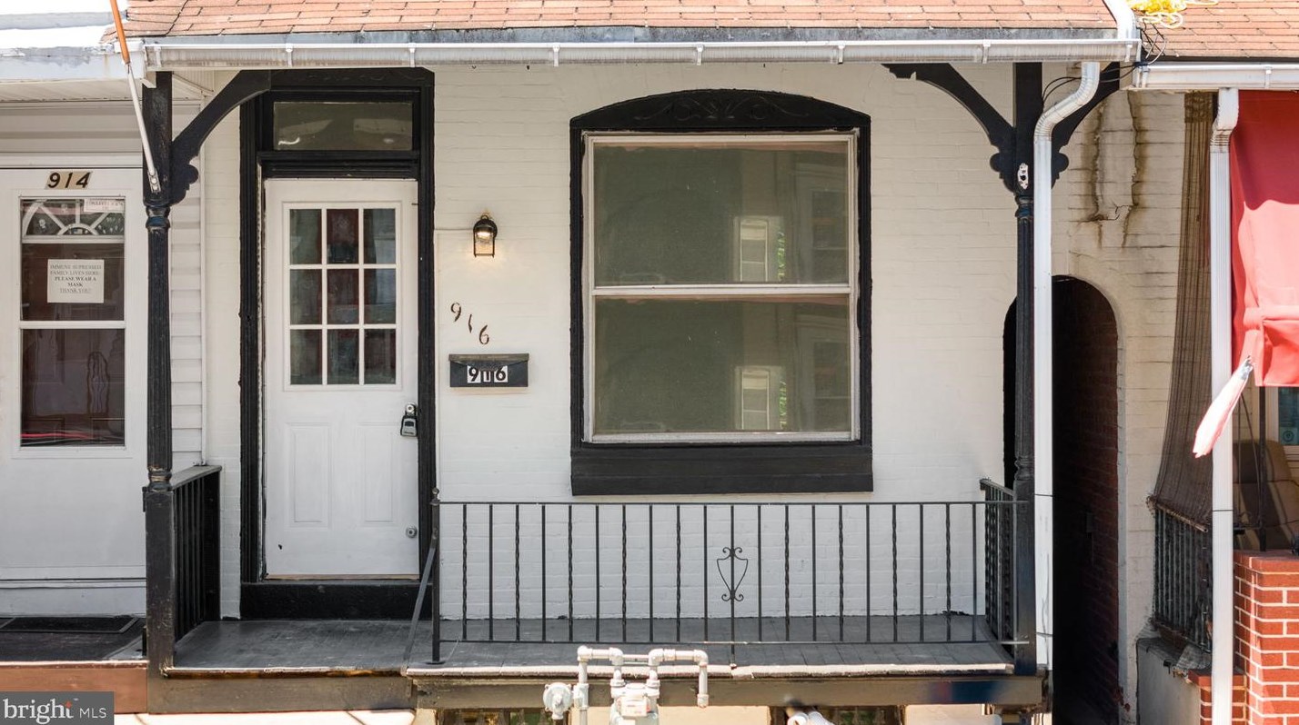 916 Locust St, Reading, PA 19604