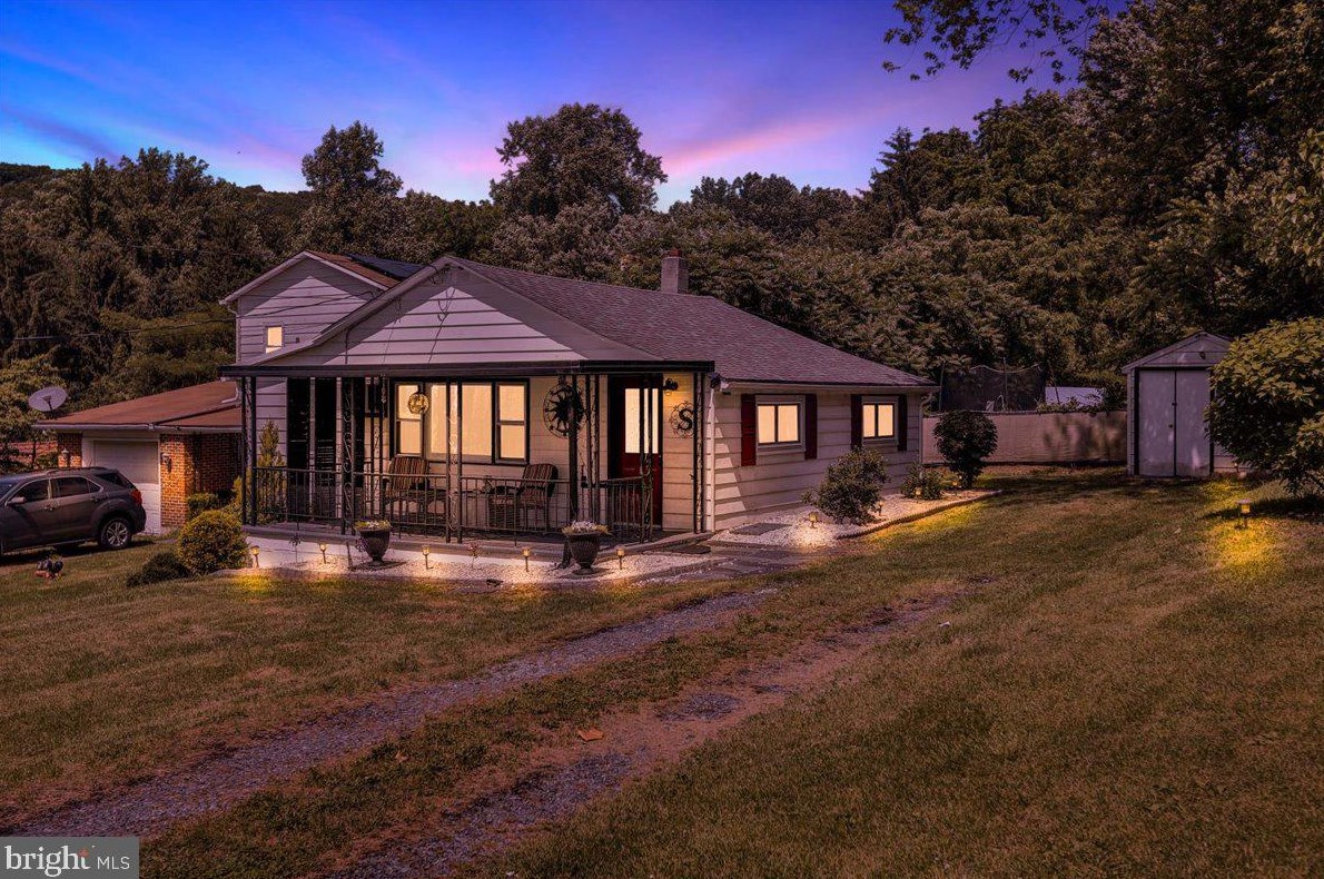 5001 Forest Ave, Spring Valley, PA 19560