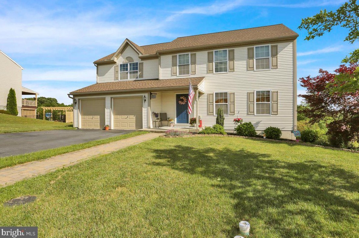59 Sunglo Dr, Dauberville, PA 19533-8673