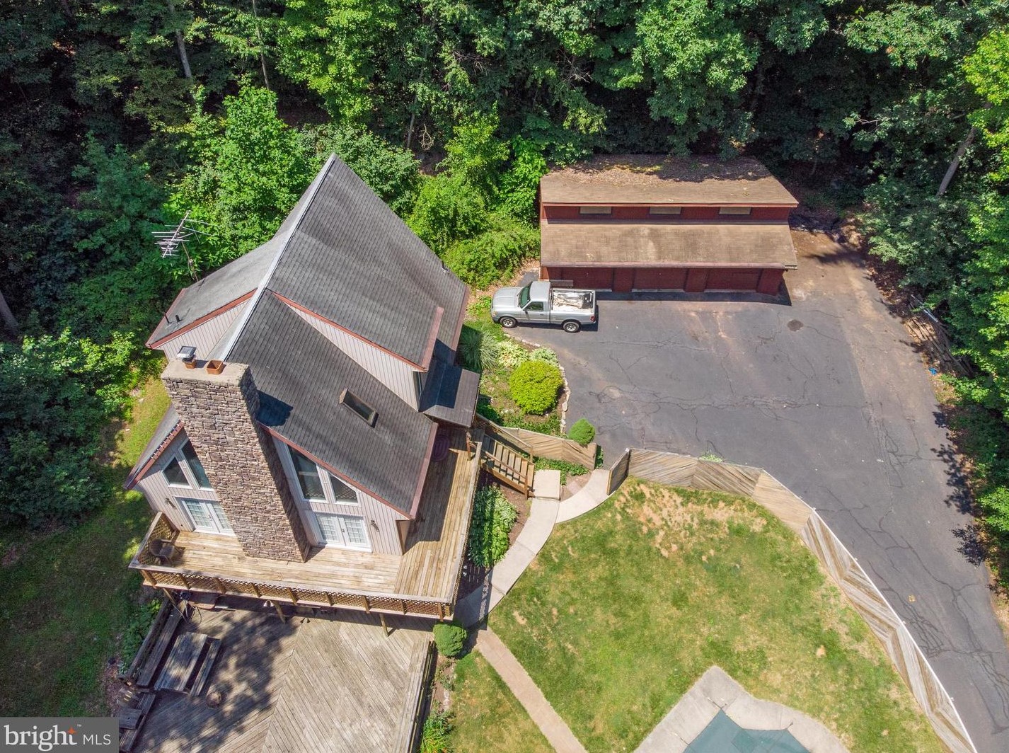 32 Speck Rd, Hummels Store, PA 19540