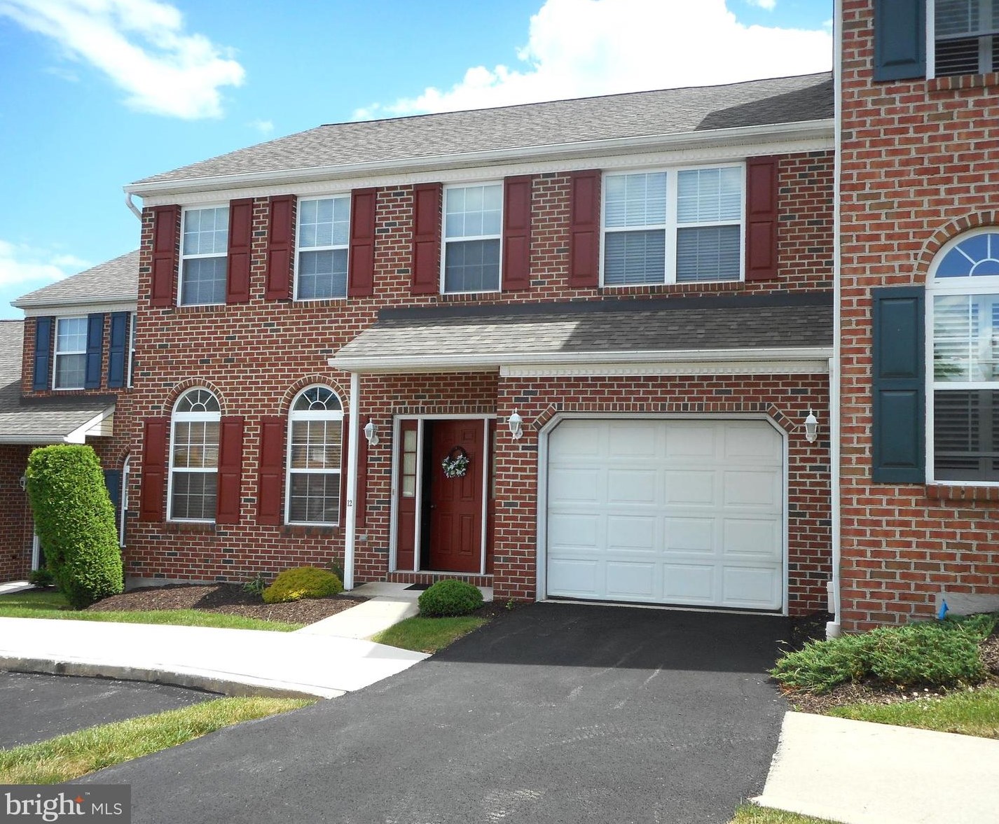 12 Creighton Cir, Reading, PA 19607