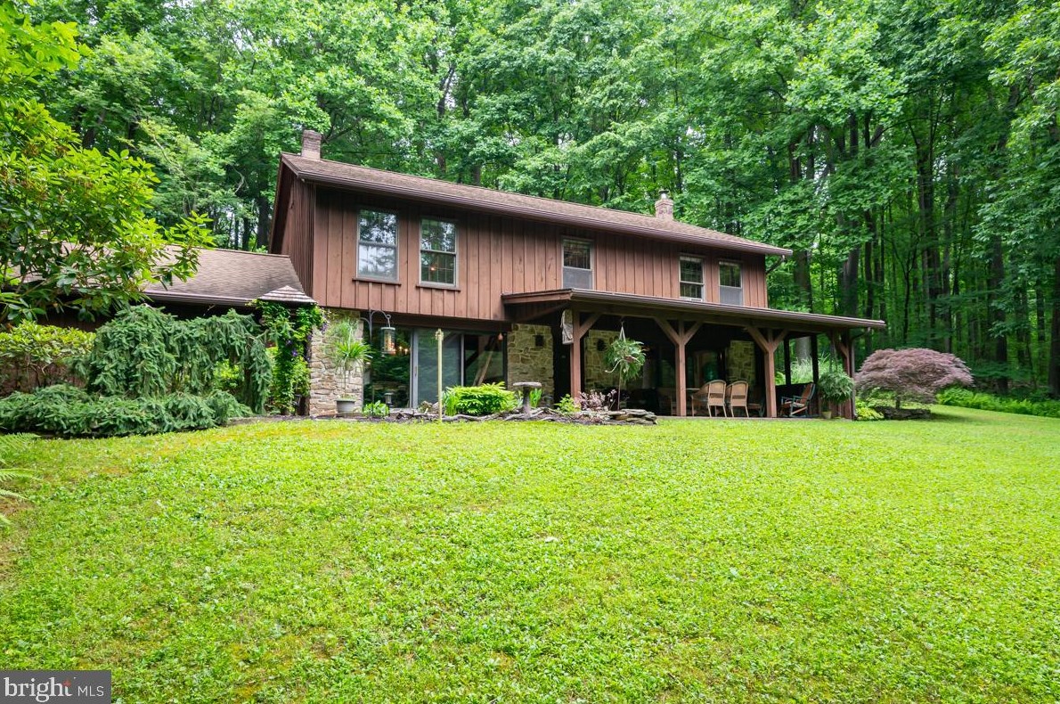 205 Forrest Rd, Mertztown, PA 19539