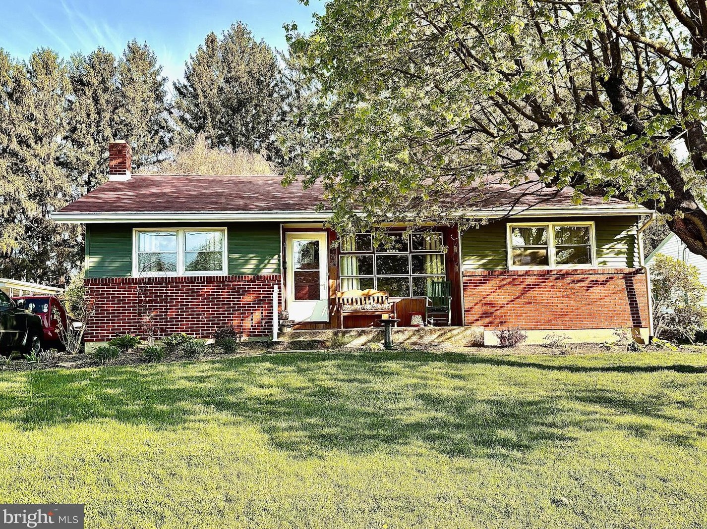 674 College Garden Dr, Greenwich, PA 19530