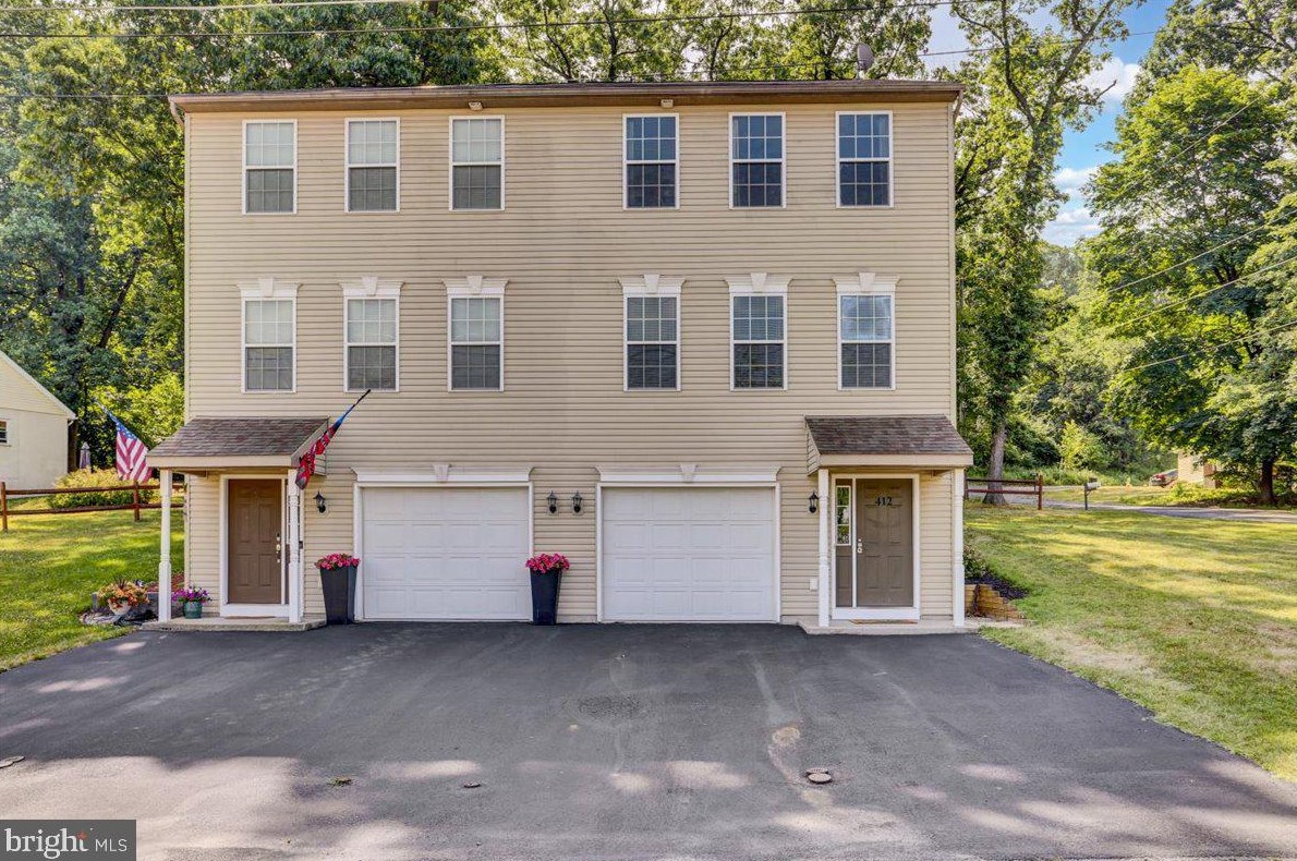 412 Edgewood Ave, Spring Valley, PA 19560
