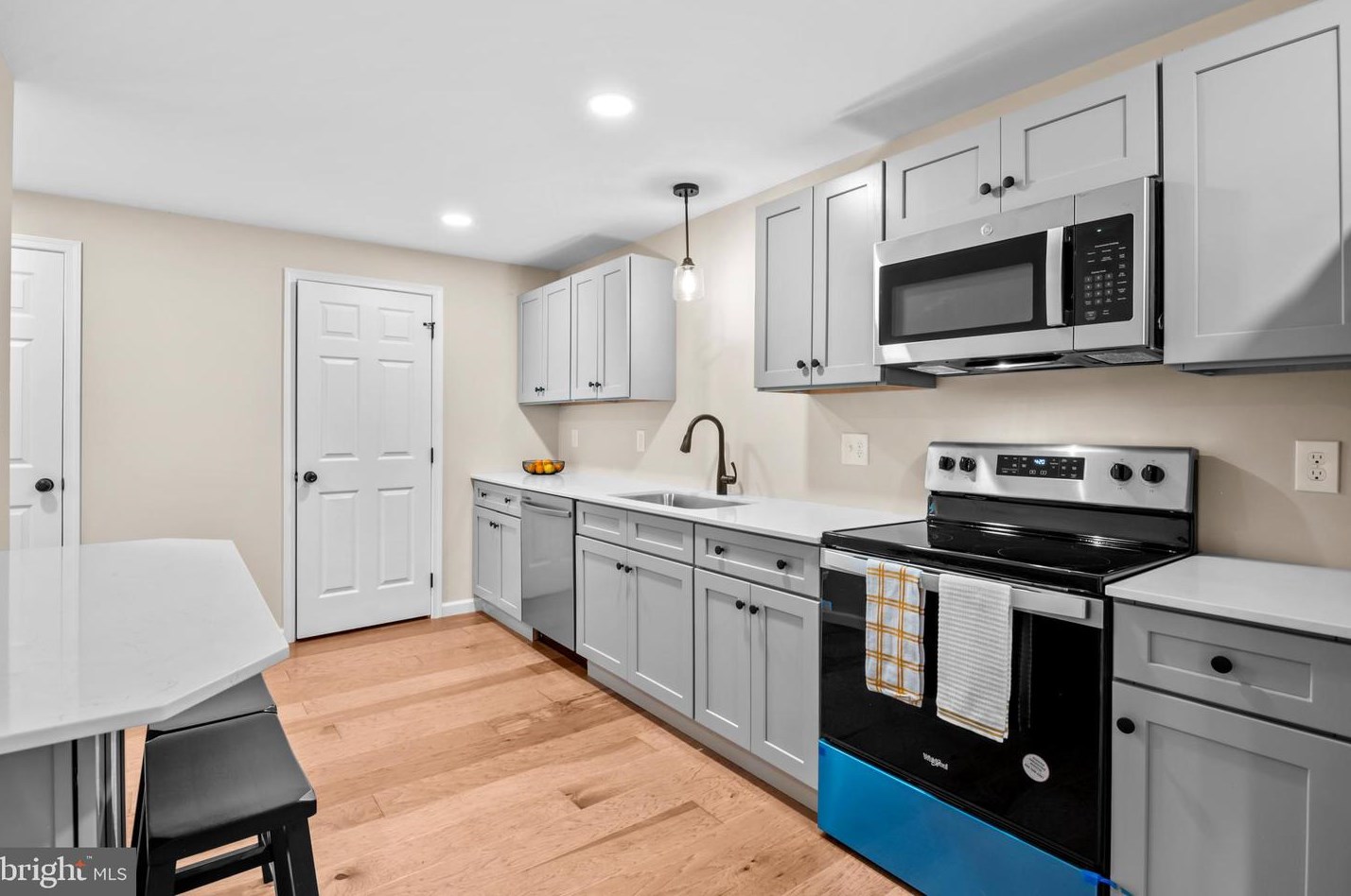 25 Poplar Ave, Spring Valley, PA 19560