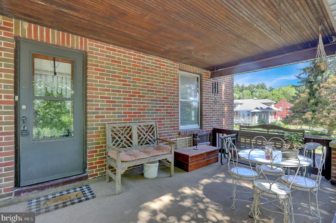 807 W Main St, Dauberville, PA 19533