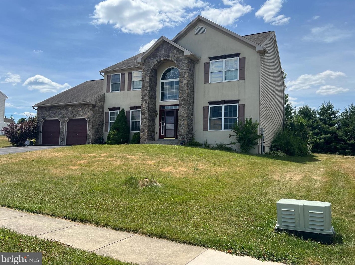 295 Buckhead Ln, Douglassville, PA 19518