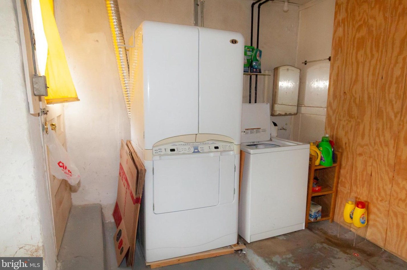 1971 Fairview Ave, Reading PA  19606-1714 exterior