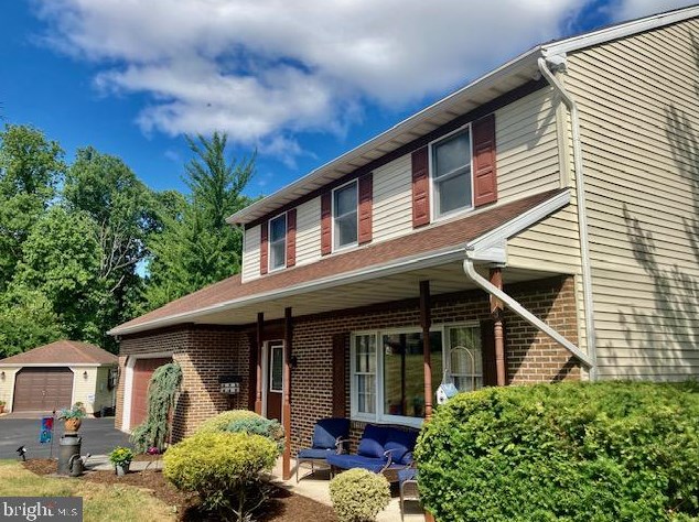 5009 Apple Ln, Hummels Store, PA 19540
