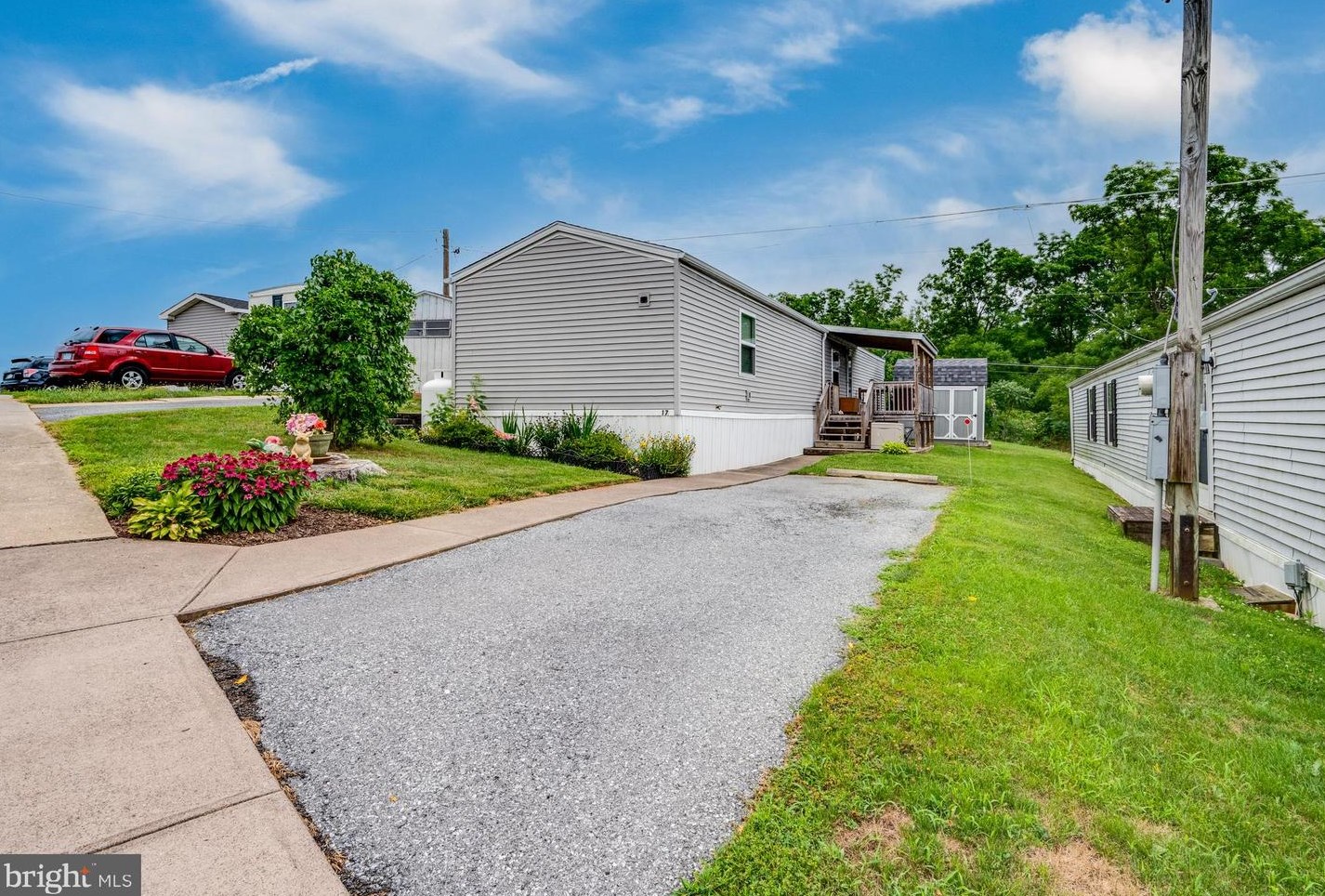 17 Roth Ave, Mertztown, PA 19539