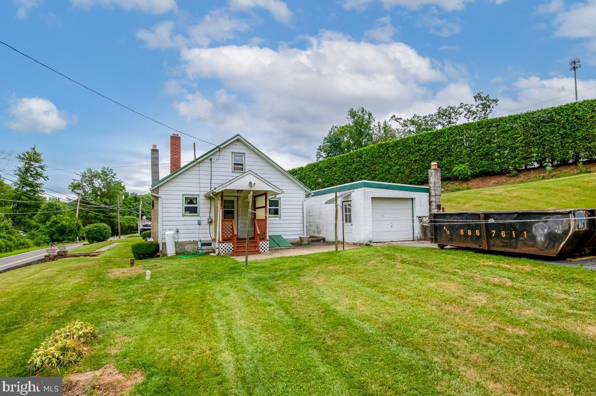 2115 Old Lancaster Pike, Swartzville, PA 17569