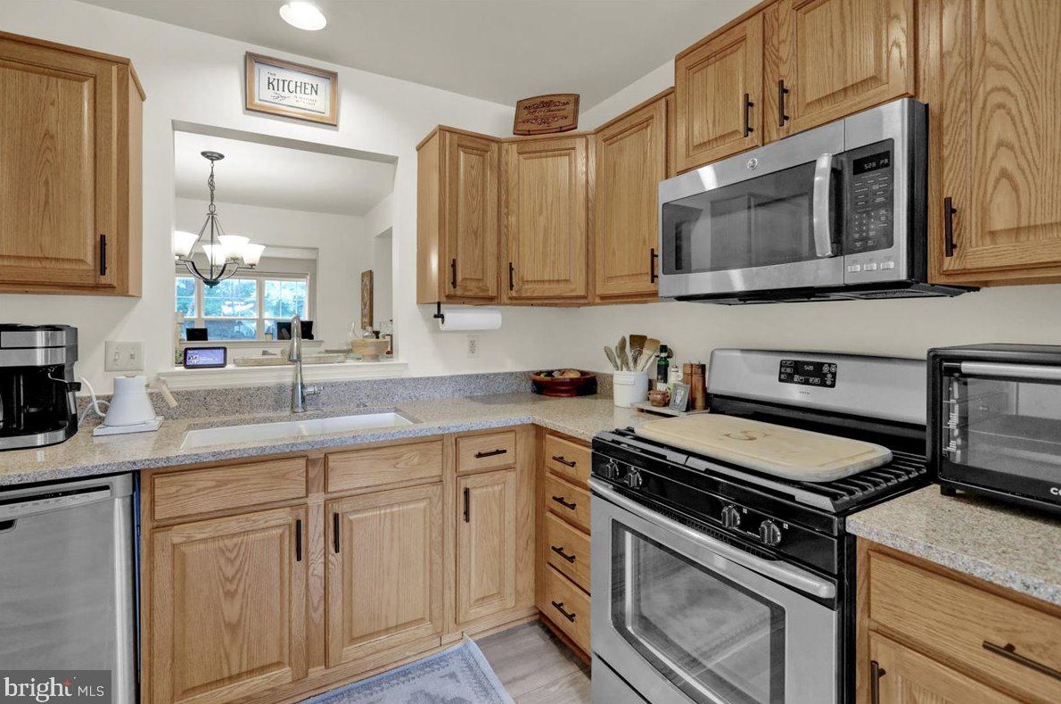 137 Wellington Ct, Reading PA  19606-9028 exterior