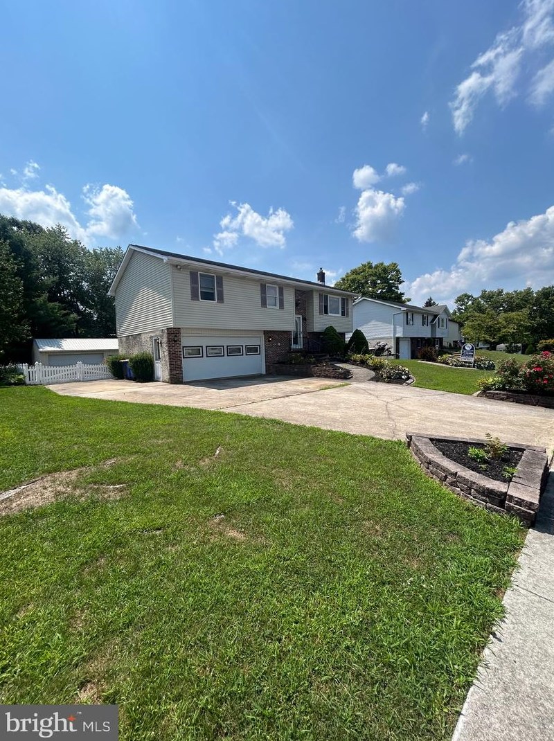 618 Lyman Ave, Womelsdorf, PA 19567