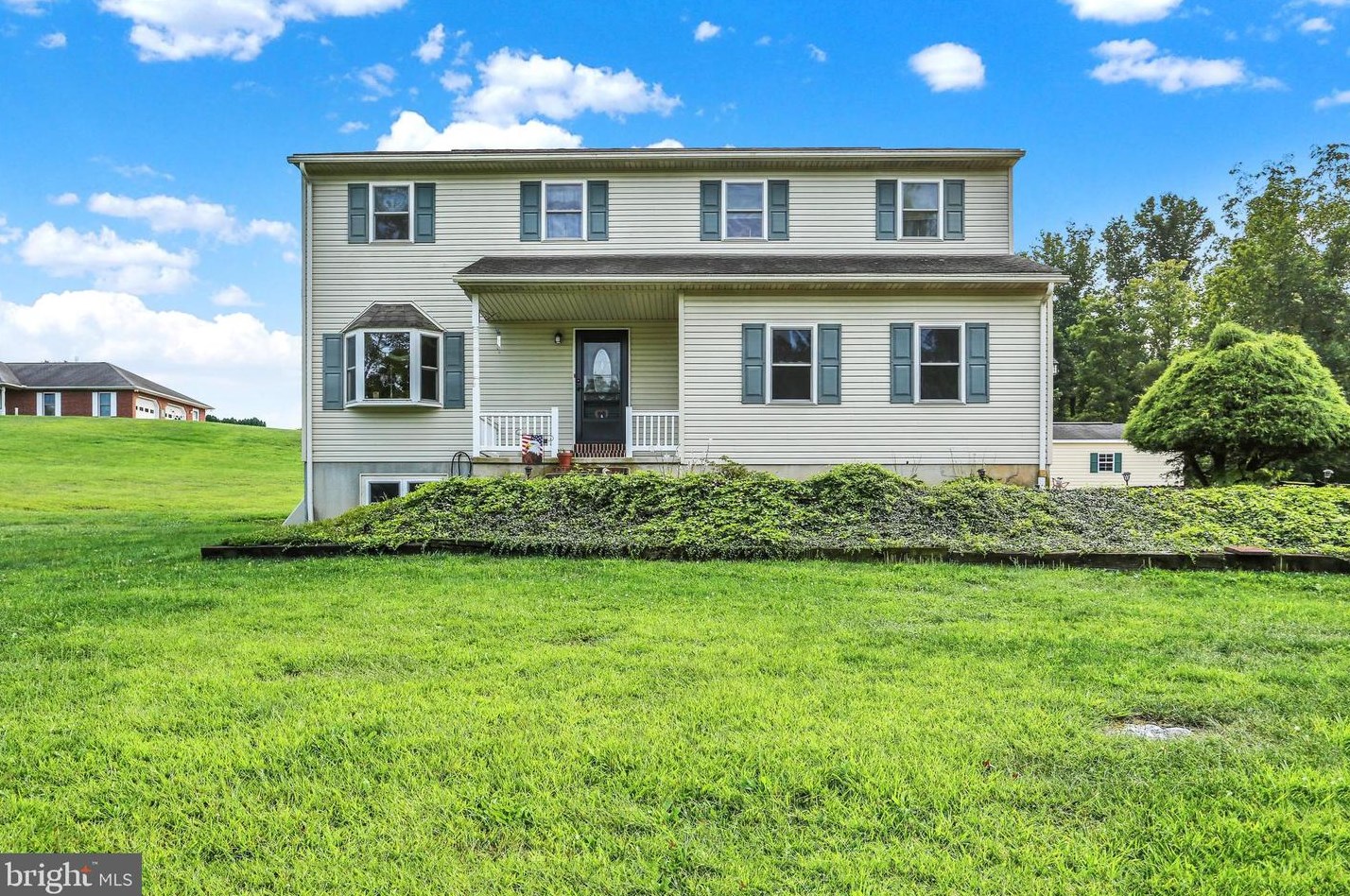 4464 Route 419, Womelsdorf, PA 19567