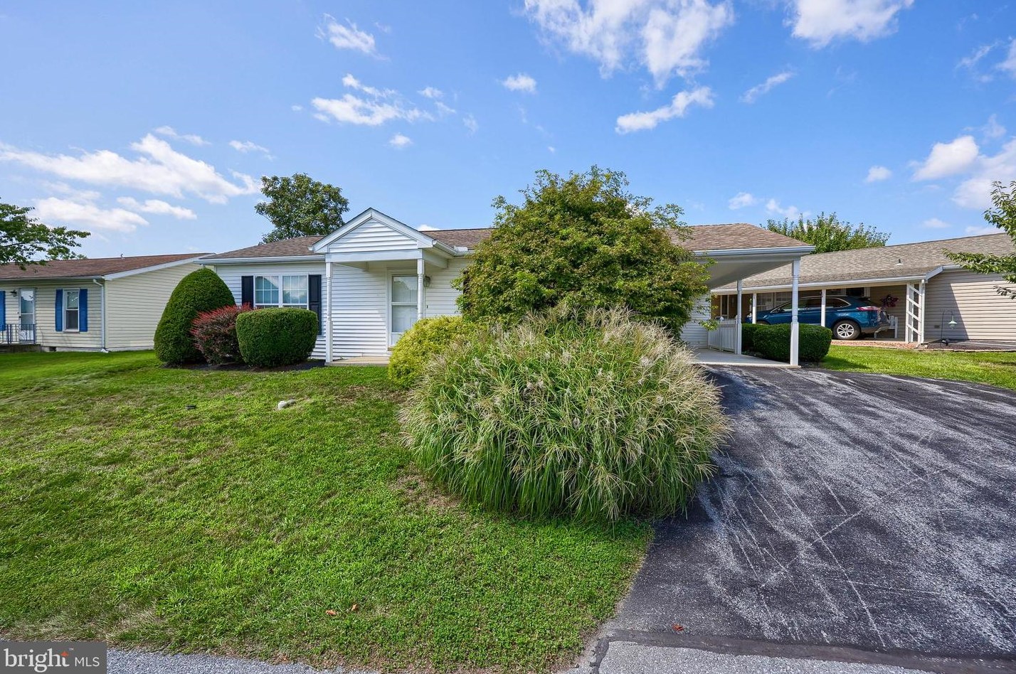 69 Westview Ter, Womelsdorf, PA 19567