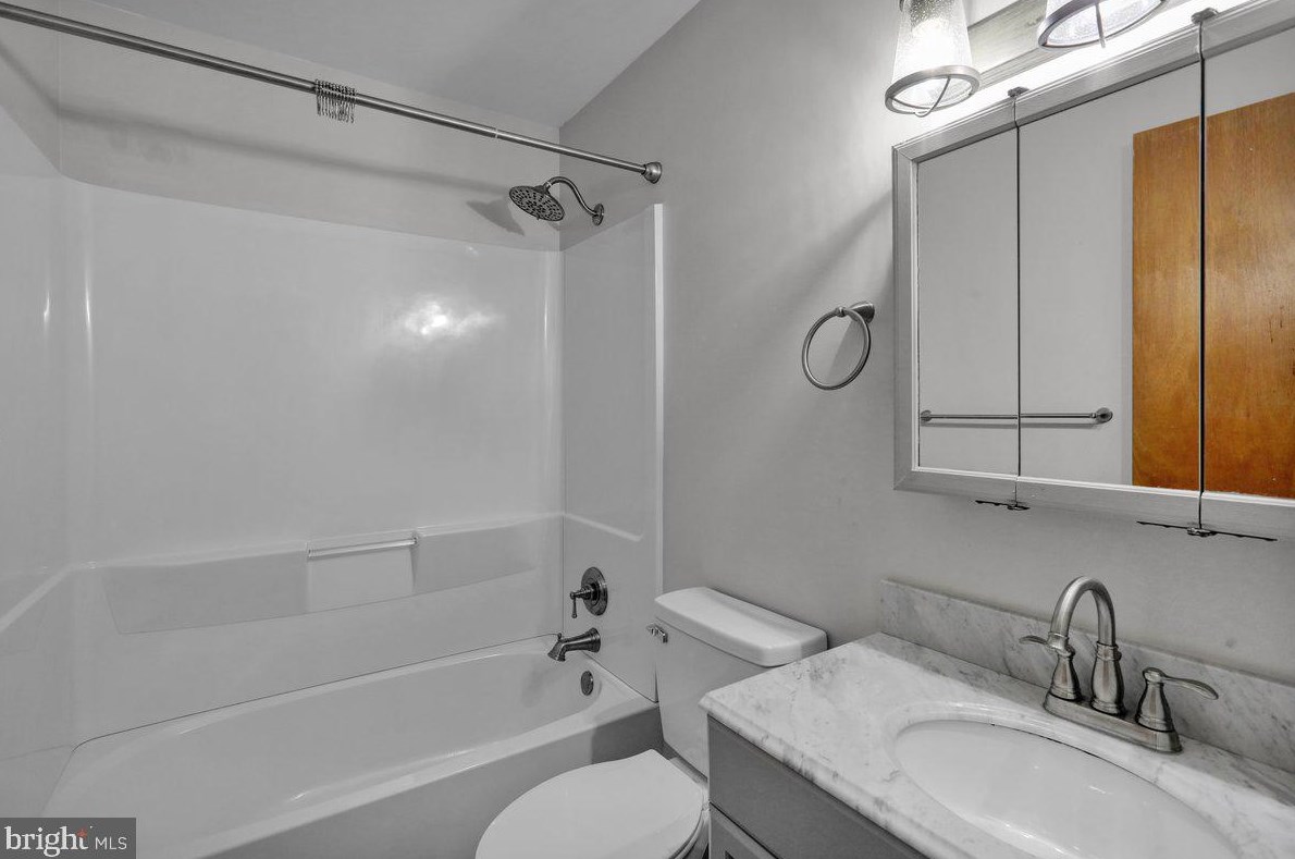 349 Wyomissing Ave, Reading PA  19607-1934 exterior