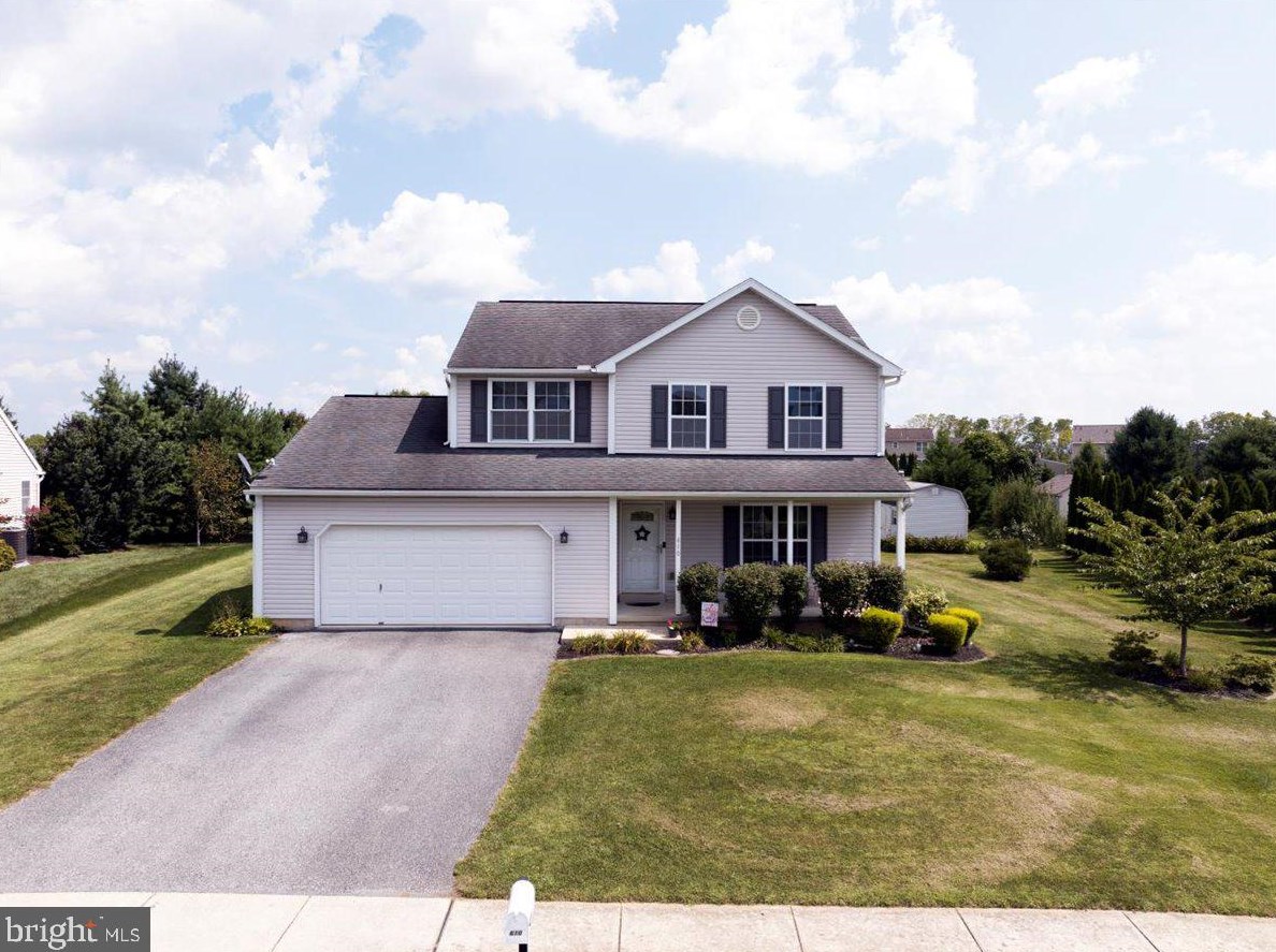 610 W Pine St, Dauberville, PA 19533