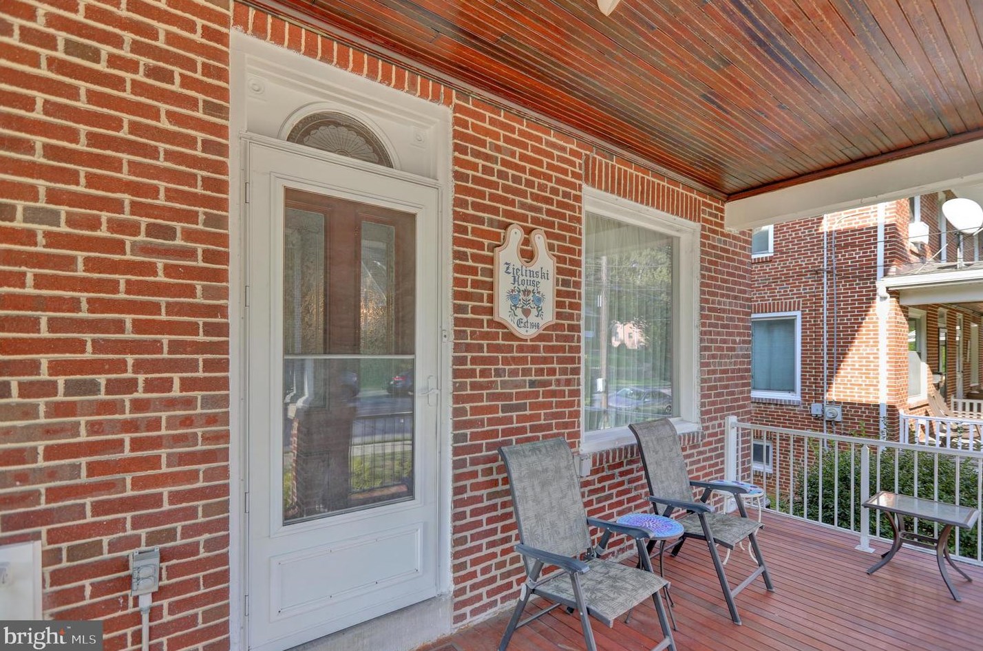 2403 Fairview Ave, Reading, PA 19606-2037