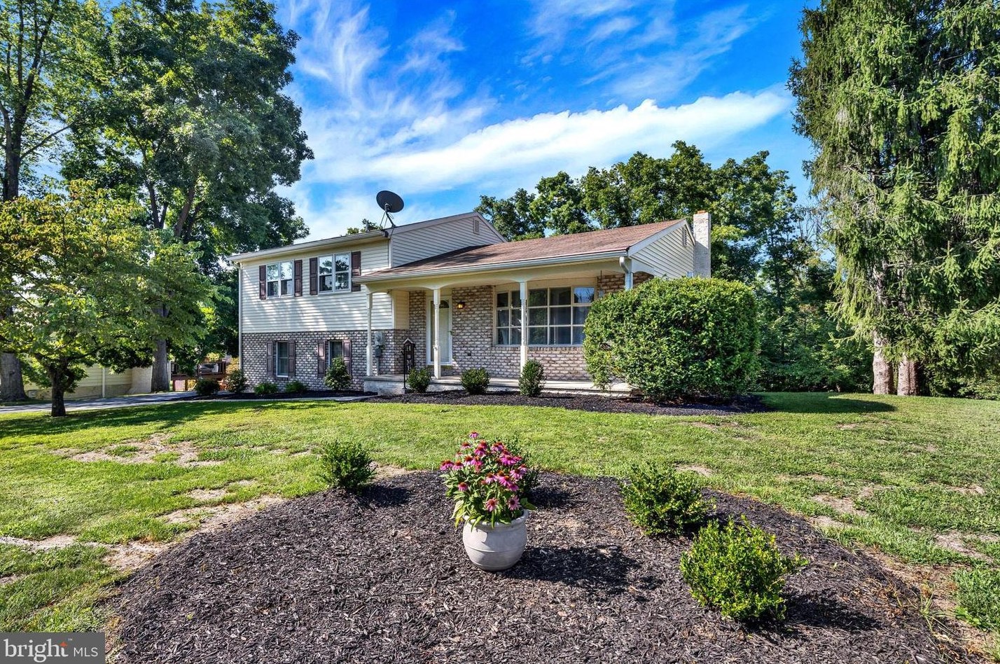 124 Russell Ave, Douglassville, PA 19518