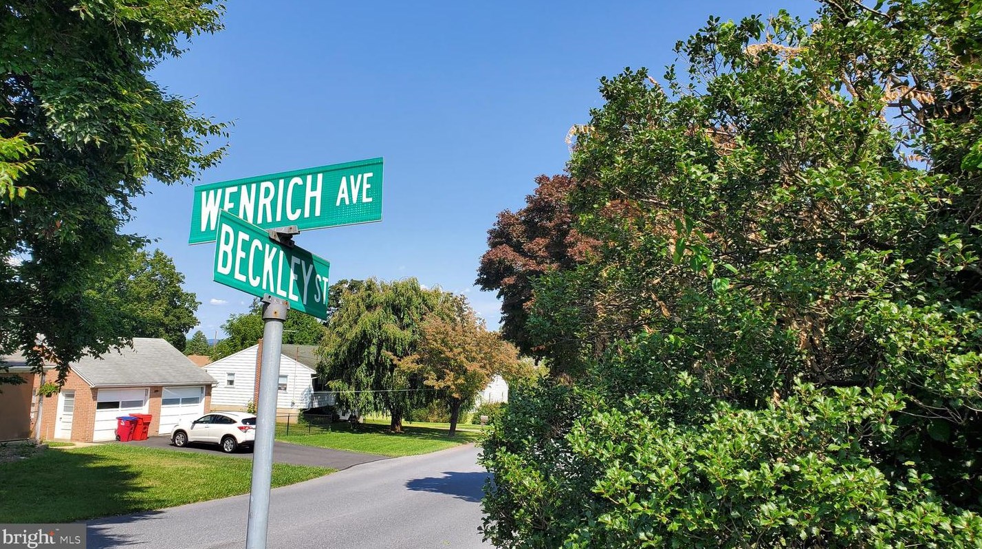 55 Wenrich Ave, Wernersville, PA 19565