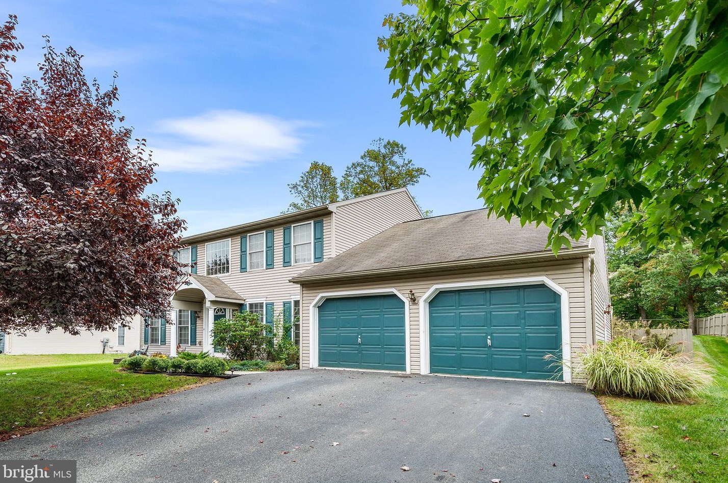 106 Yorkshire Dr, Douglassville, PA 19518