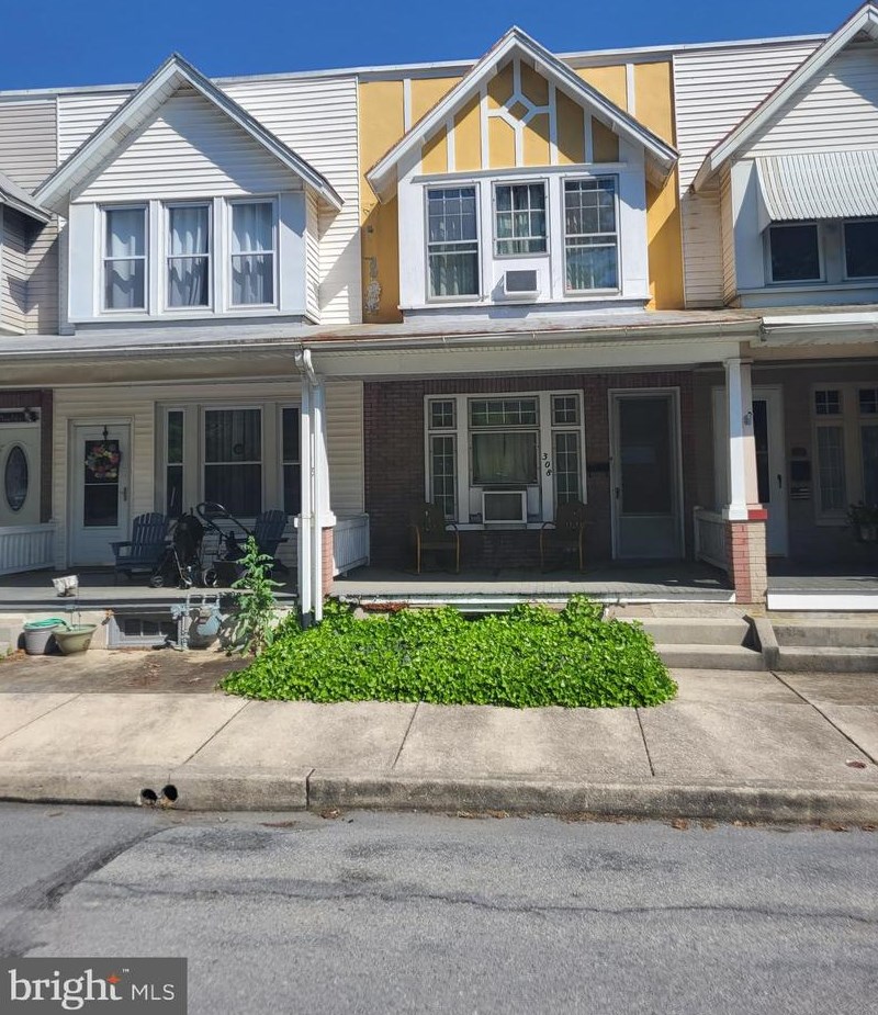 308 E Walnut St, Greenwich, PA 19530