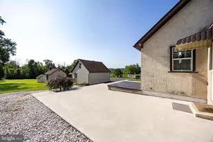 131 Squirrel Hollow Rd, Douglassville, PA 19518 - Photo 30