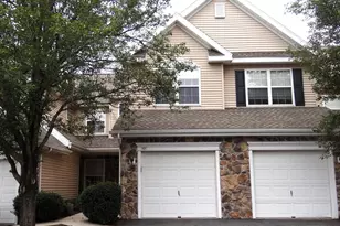107 Country Ln, Morgantown, PA 19543 - Photo 2