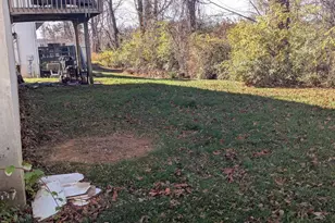 1125 Ashbourne Dr, Reading, PA 19605 - Photo 4