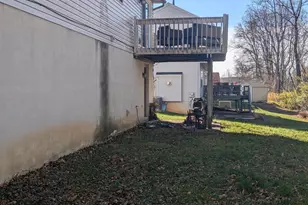 1125 Ashbourne Dr, Reading, PA 19605 - Photo 8