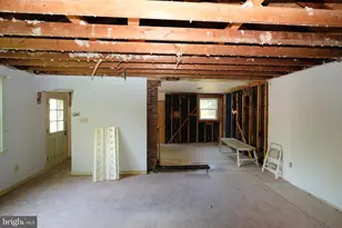 10 Klapperthal Rd, Reading, PA 19606 - Photo 10