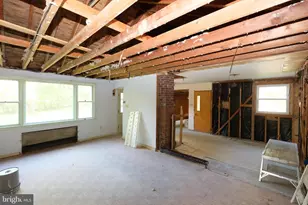 10 Klapperthal Rd, Reading, PA 19606 - Photo 32