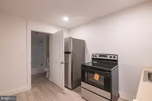 741 N 8th St, Reading, PA 19604 - Photo 8