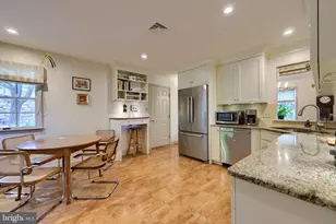 2018 Meadow Glen, Reading, PA 19610 - Photo 6
