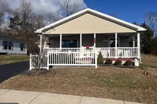 66 Random Rd, Douglassville, PA 19518 - Photo 2