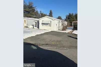 1011 Yarrow Avenue, Reading, PA 19605 - Photo 2