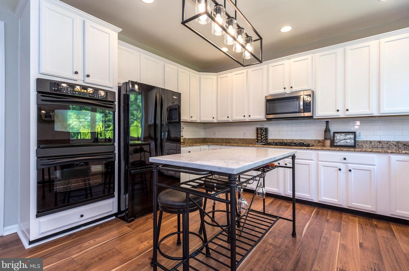 503 Shoemaker Dr, Fountainville PA  18923-9517 exterior