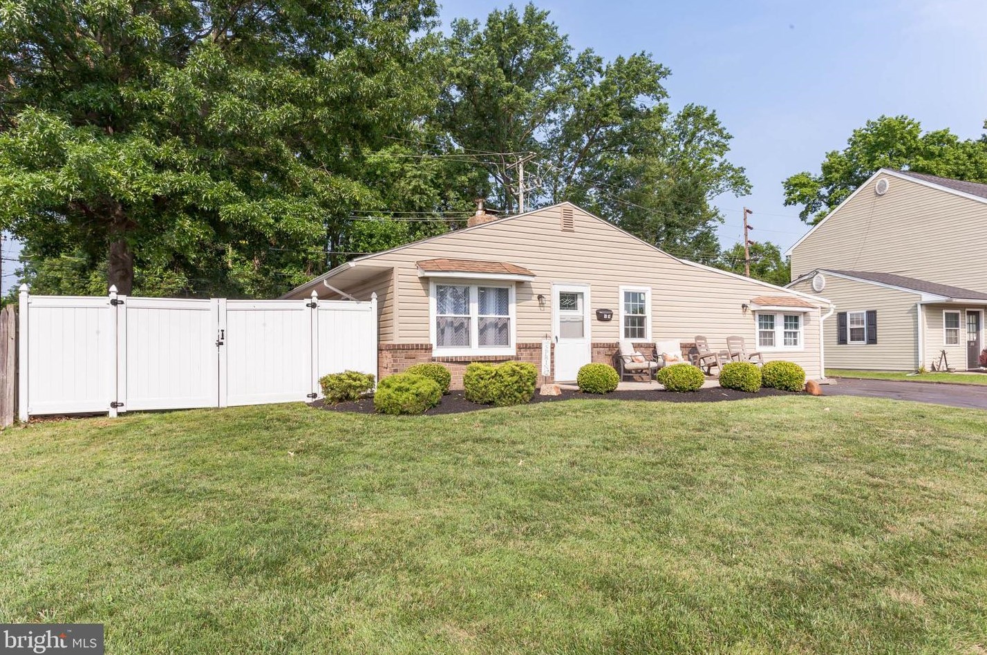 99 Border Rock Rd, Levittown, PA 19057-3003