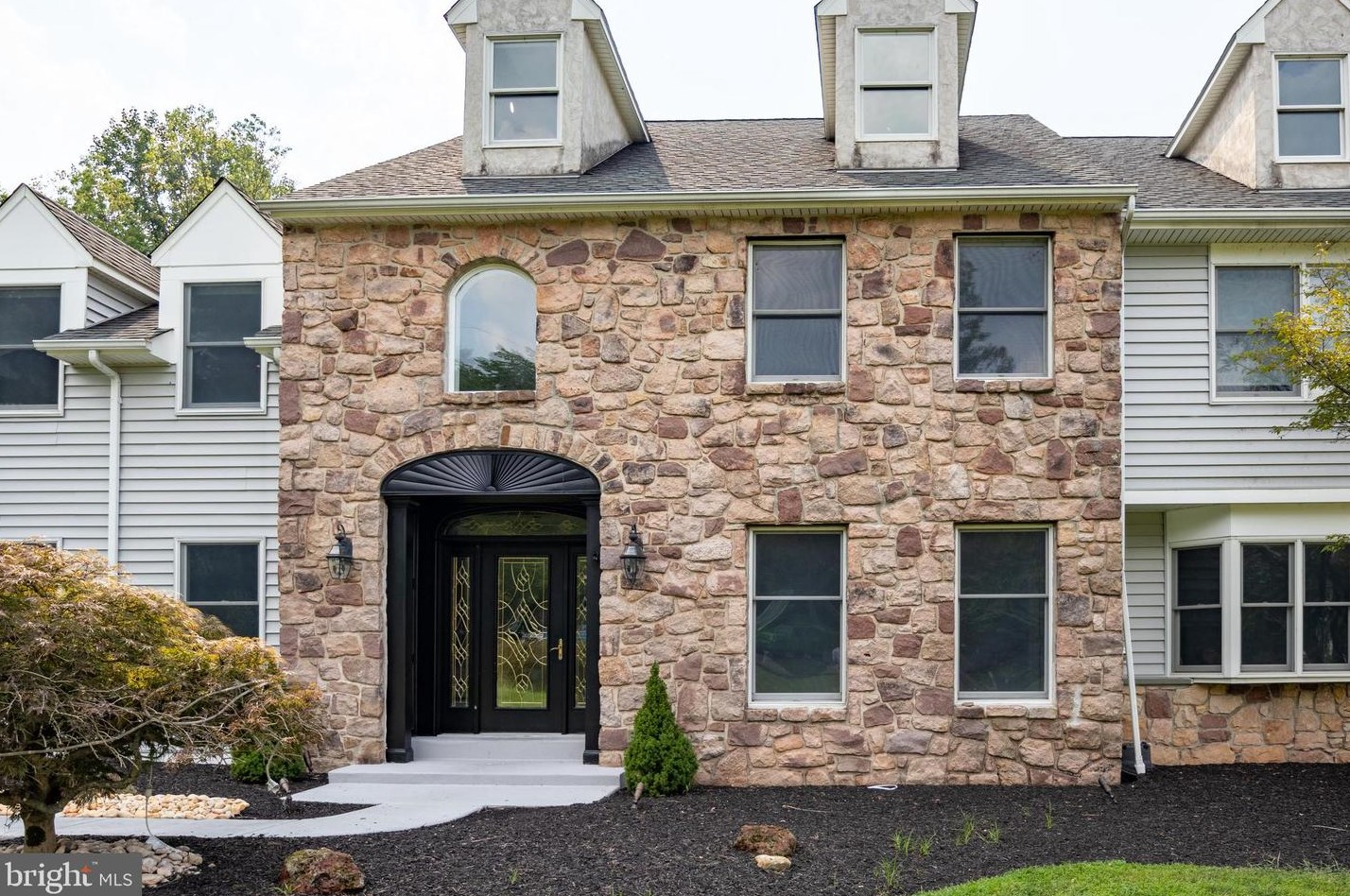 139 Bridgestone Rd, Langhorne, PA 19053-7212