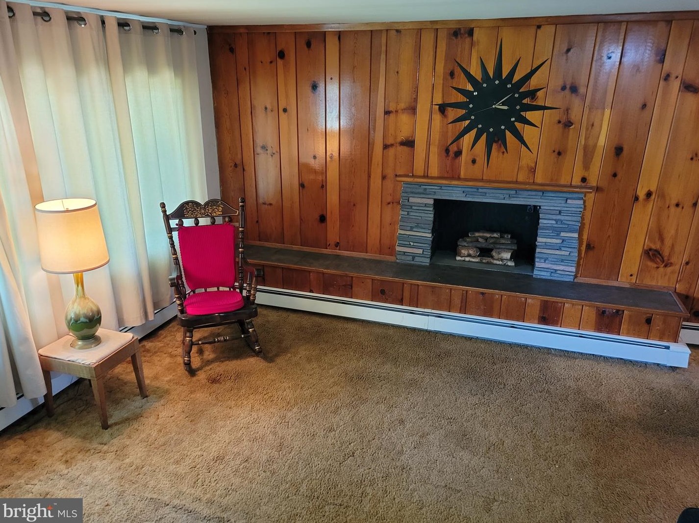 199 Plumbridge Dr, Levittown PA  19056-3515 exterior