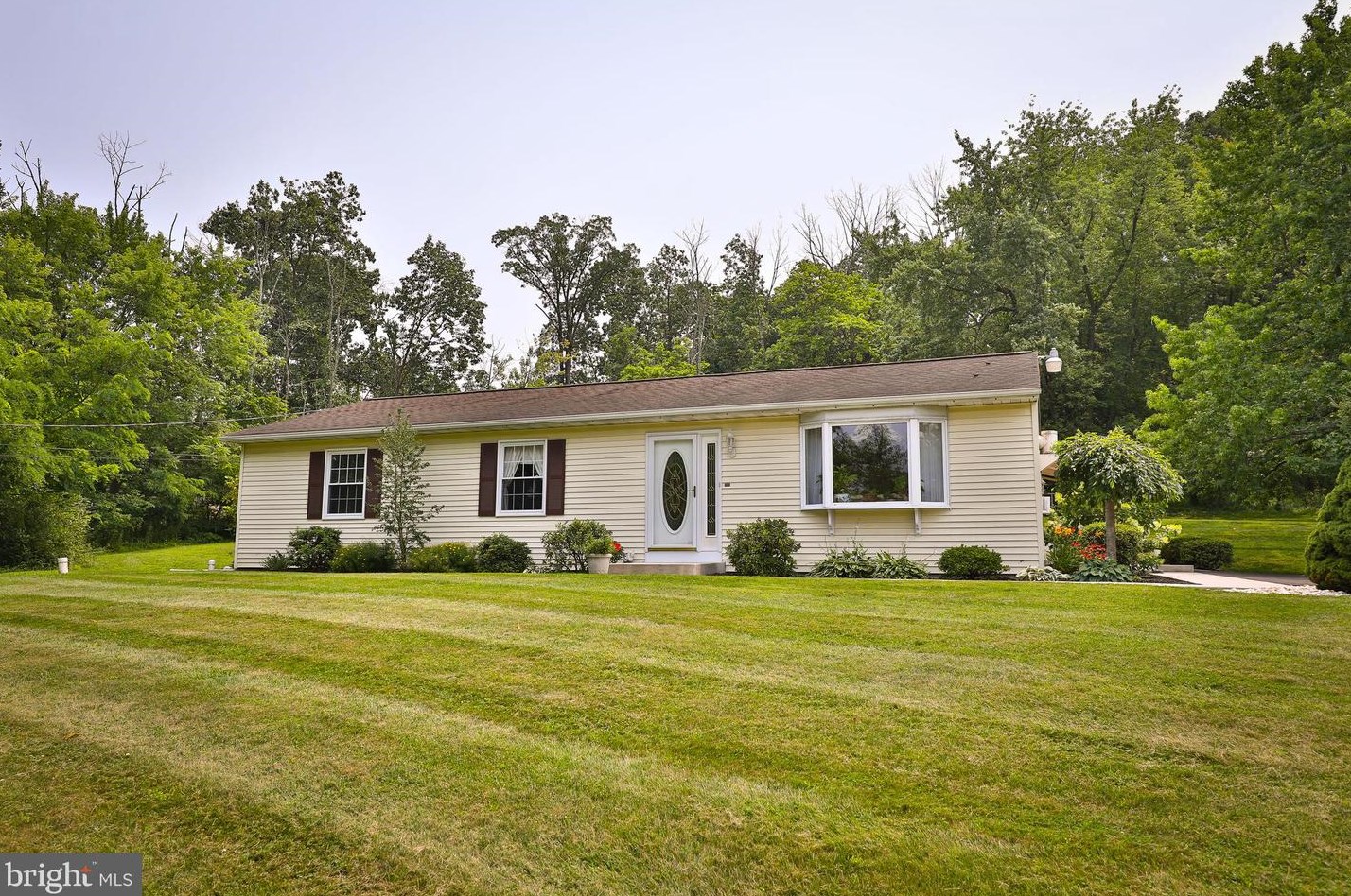 732 Church Rd, Hatfield, PA 19440-1009